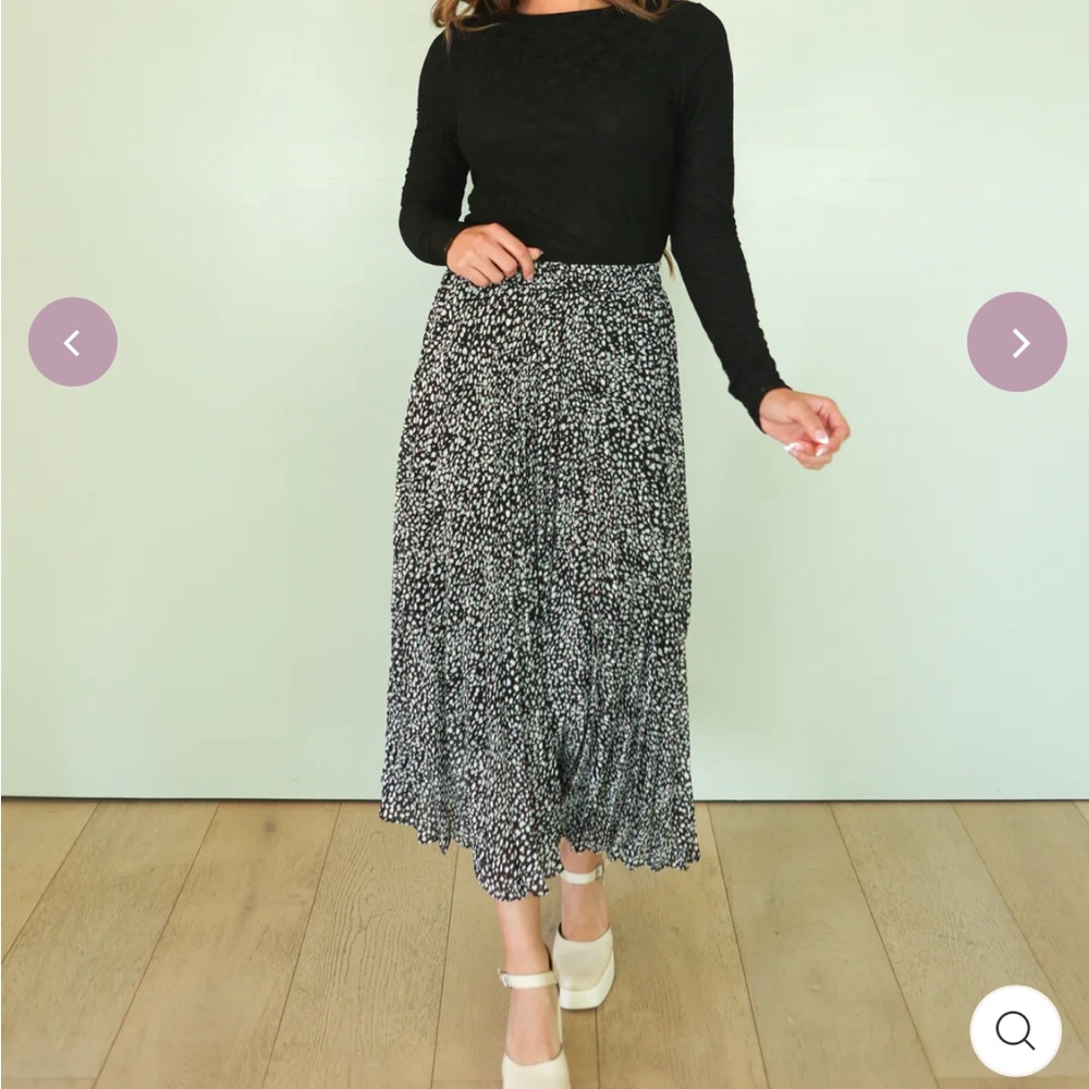 In Loom Black and White Cheetah Print Midi Skirt